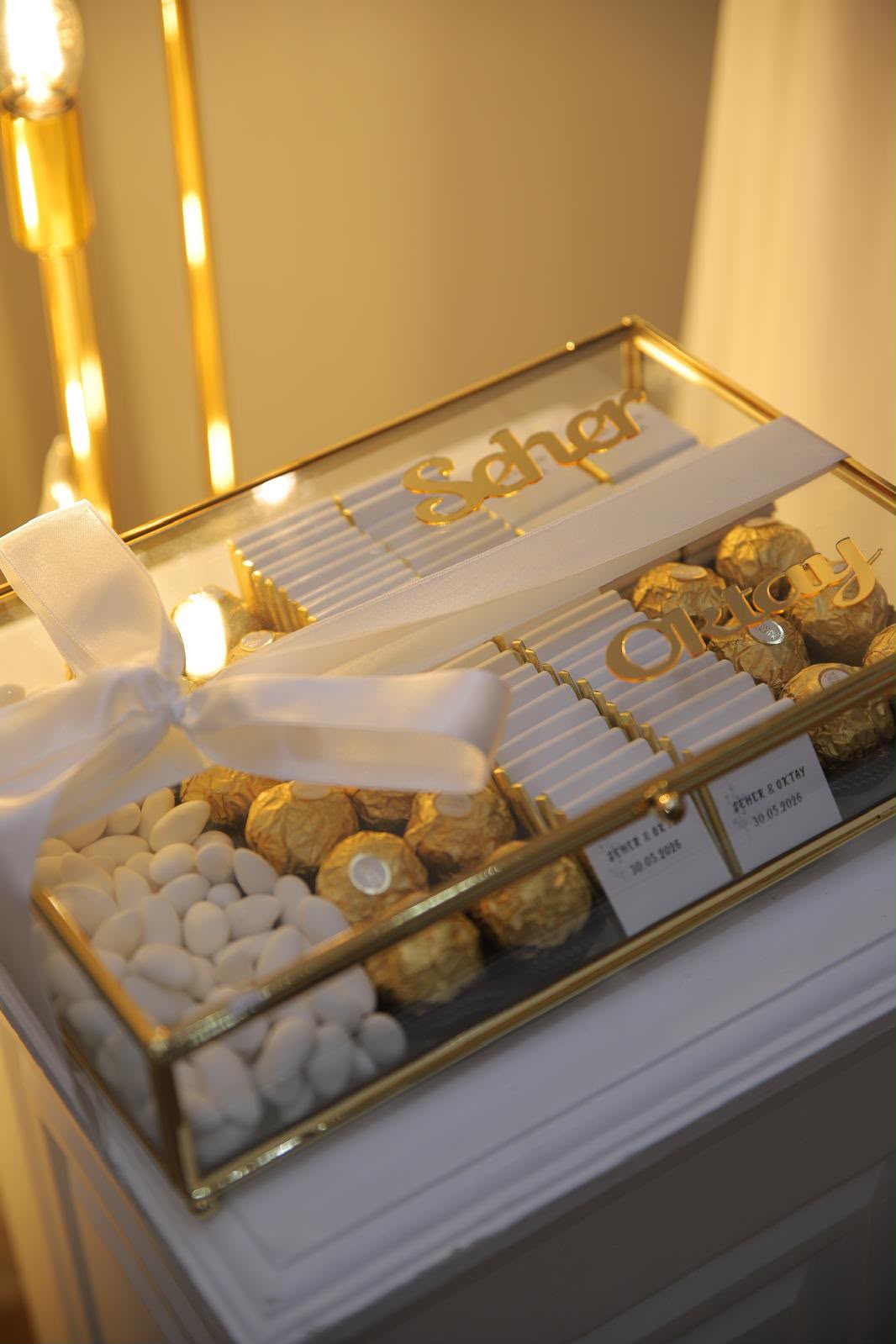 Cam Kutulu Nikah Çikolatası